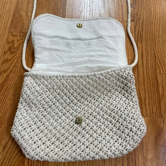 Handmade Y2K white macramé crochet bag purse with wooden beads woven cotton - Picture 8 of 12